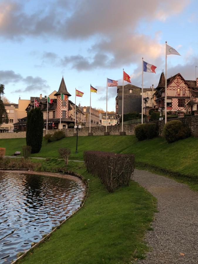 Bed and Breakfast Manoir De La Prise Tarot Bagnoles de l'Orne Normandie Zewnętrze zdjęcie